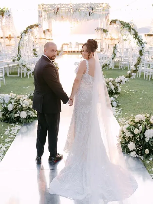Luxury Seaside Wedding in Greece