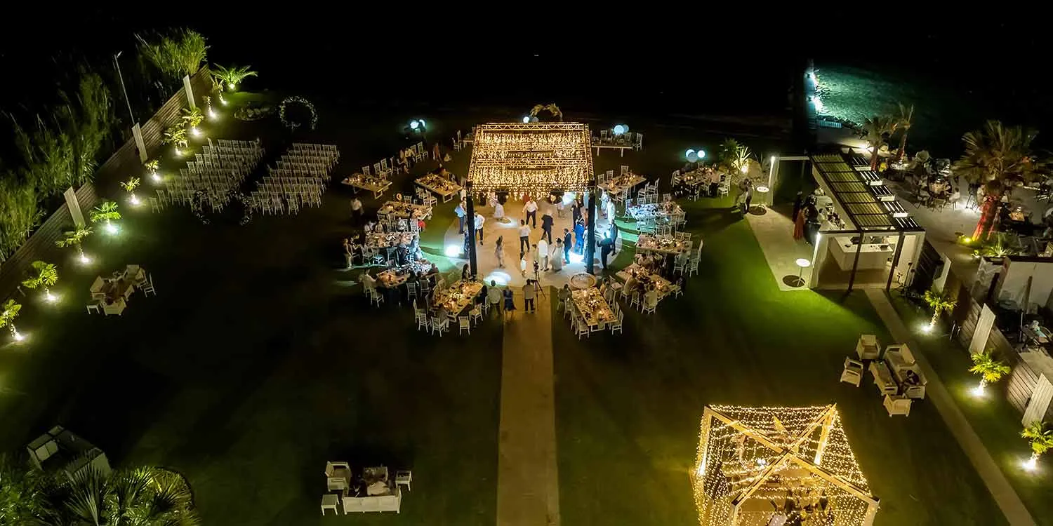 Gatsby &Gamma;ά&mu;&omicron;&sigmaf; &sigma;&tau;&eta;&nu; &Pi;ά&tau;&rho;&alpha;