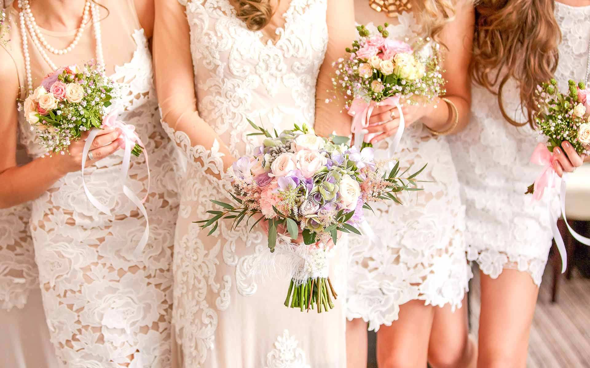 Gorgeous-Bridesmaid-Wedding-Bouquets-by-Diamond-Events-Wedding-Event-planning-services