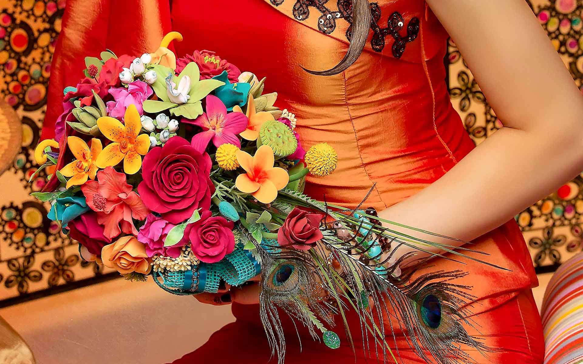 Stunning-Colorful-Wedding-Bouquet-by-Diamond-Events-Wedding-Event-planning-services