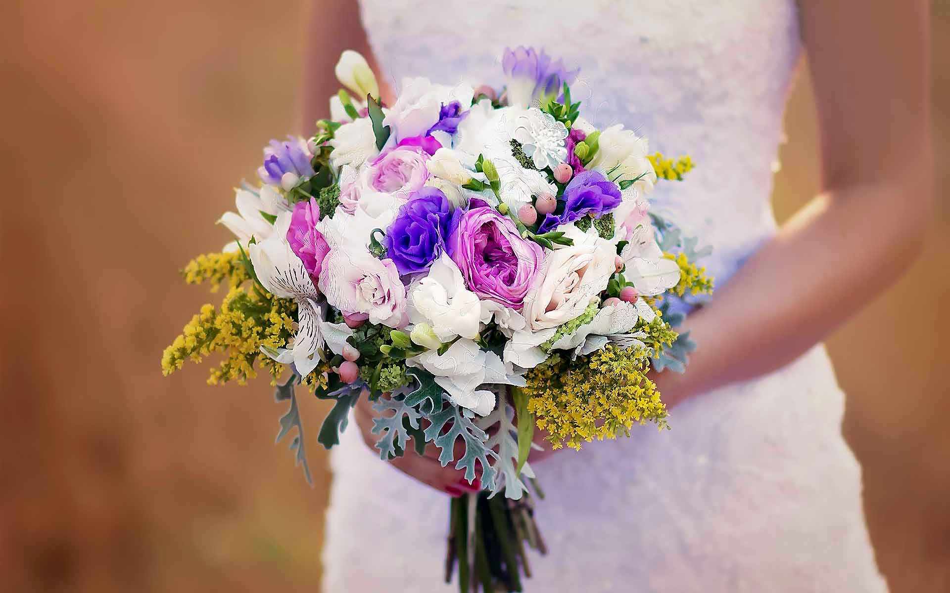The-Yellow-Babys-Breath-Ties-Together-The-White-Pink-And-Purple-Arrangement