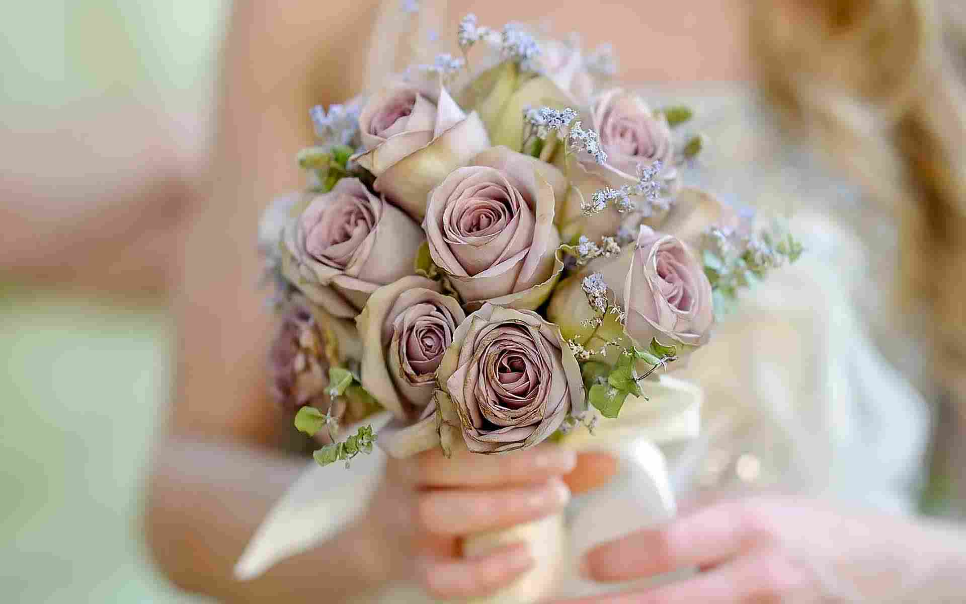 Unique-Deep-Lavender-Bridal-Bouquet-Subtle-And-Sweet-by-Diamond-Events