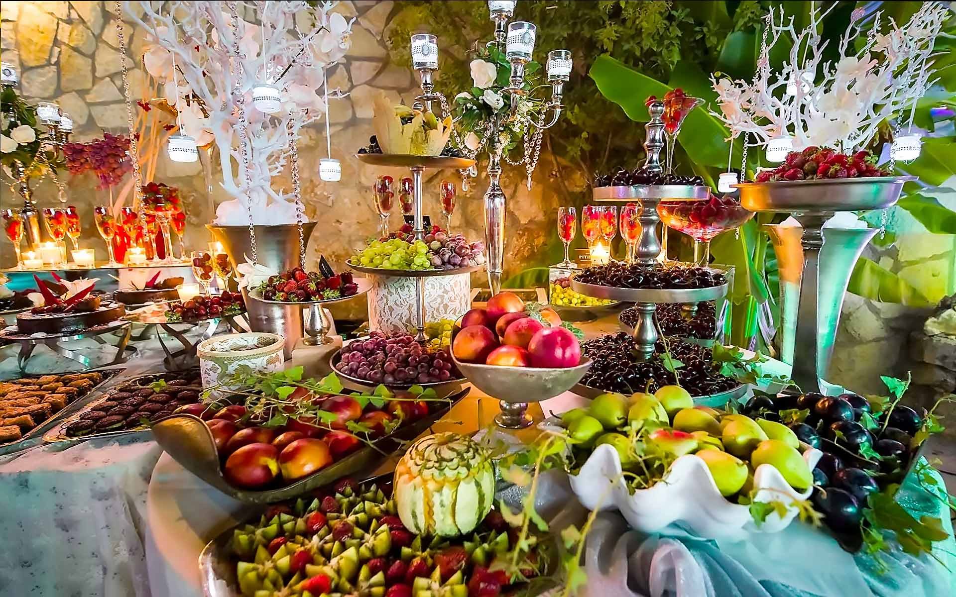 Wedding-Buffet-Table-Decorating-Ideas-By-Diamond-Events