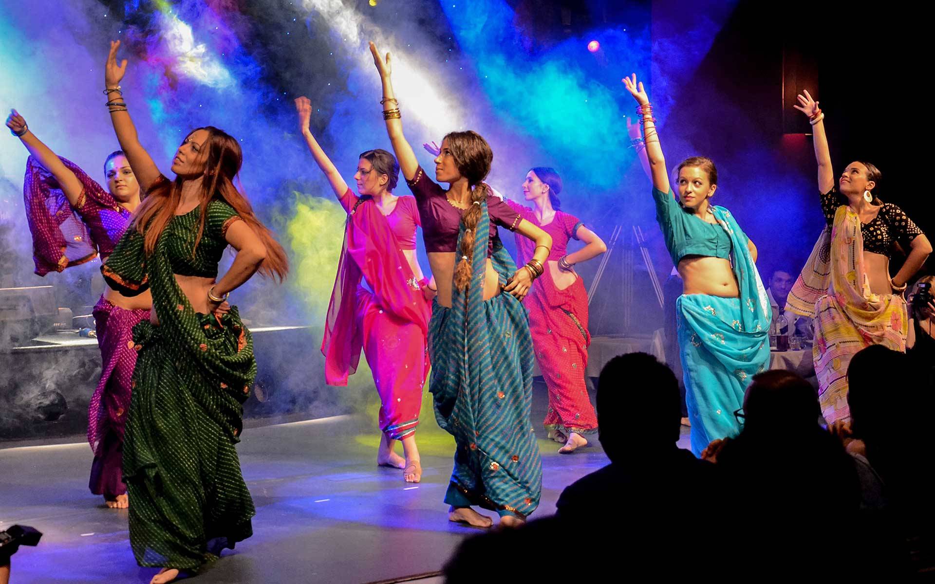 indian-traditional-fashion-show-themes