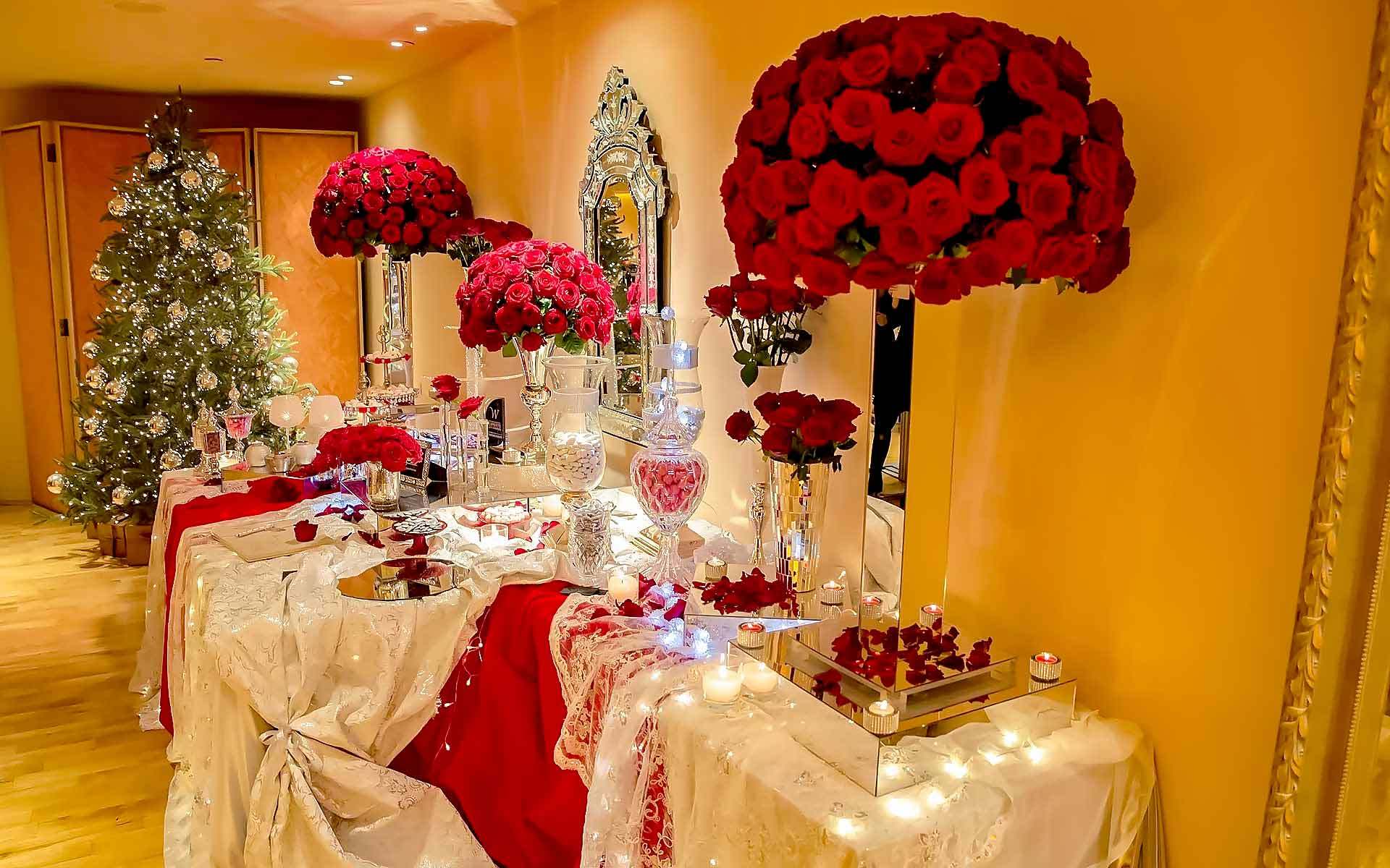 Luxurious-Christmas-Wedding-Reception-Decoration-With-Avalanche-Red-Roses