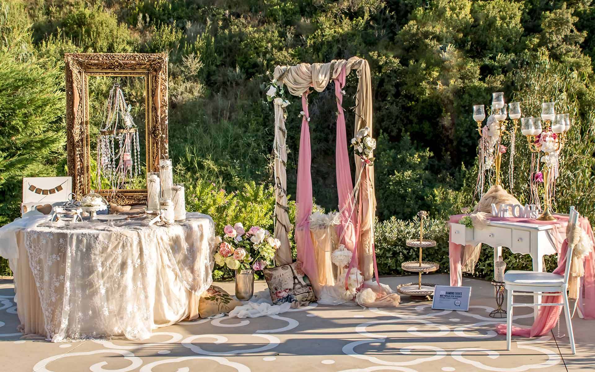 Romantic-Shabby-guest-book-table-by-Diamond-Events-Wedding-Event