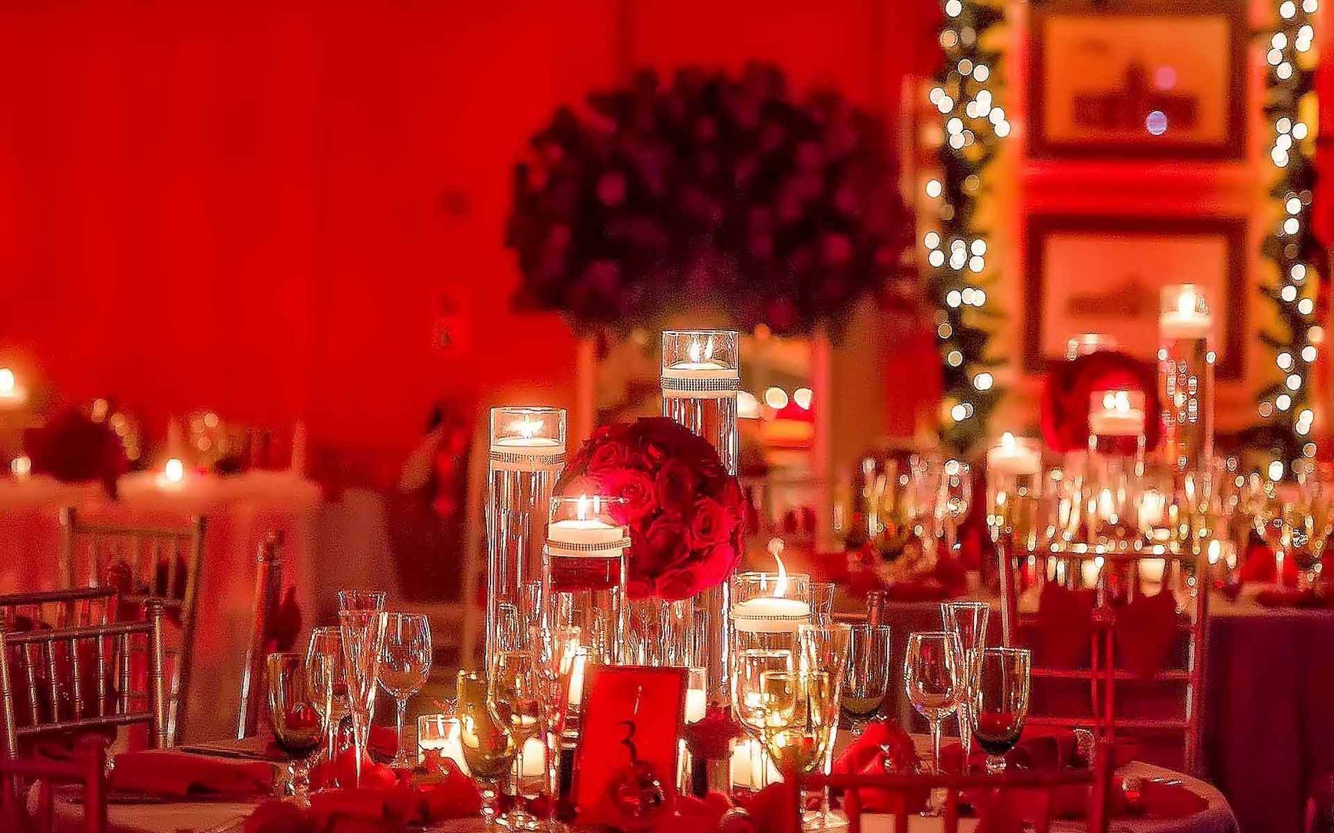 Awesome christmas wedding table set up decoration in red and gold