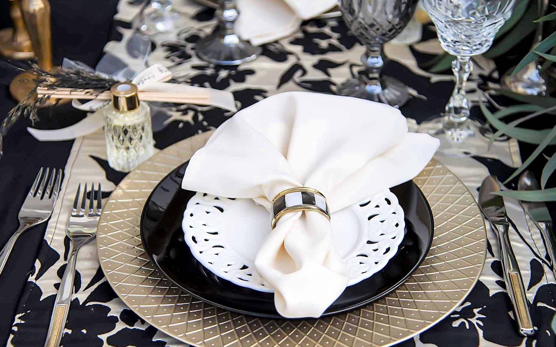 Beautiful Black and White Wedding Décor Ideas - gold tower rings