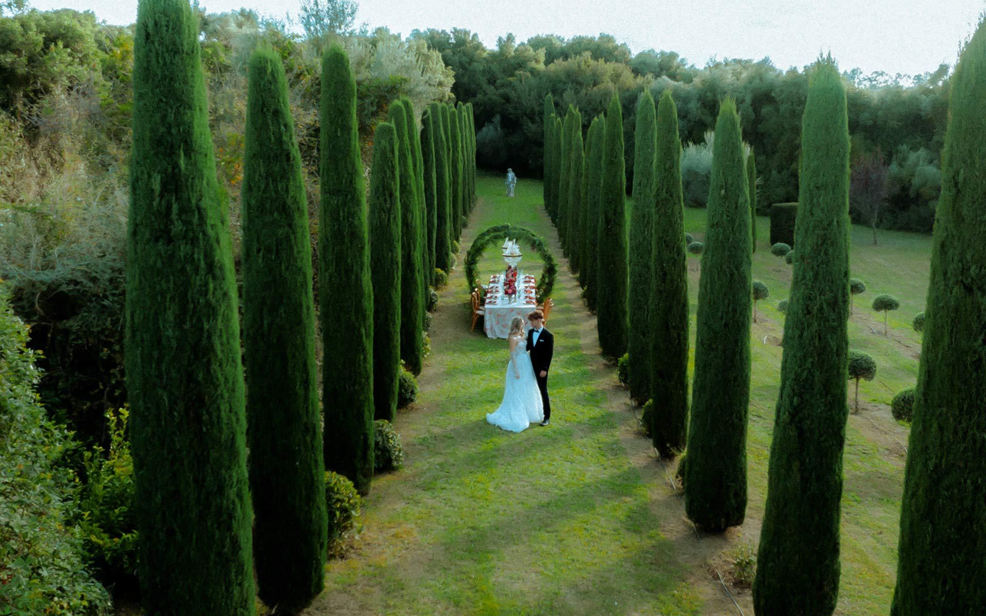 Private villa as a wedding venue in Tuskany - set up by Rogdaki Events - Luxury Wedding & Event Planning Services in Greece