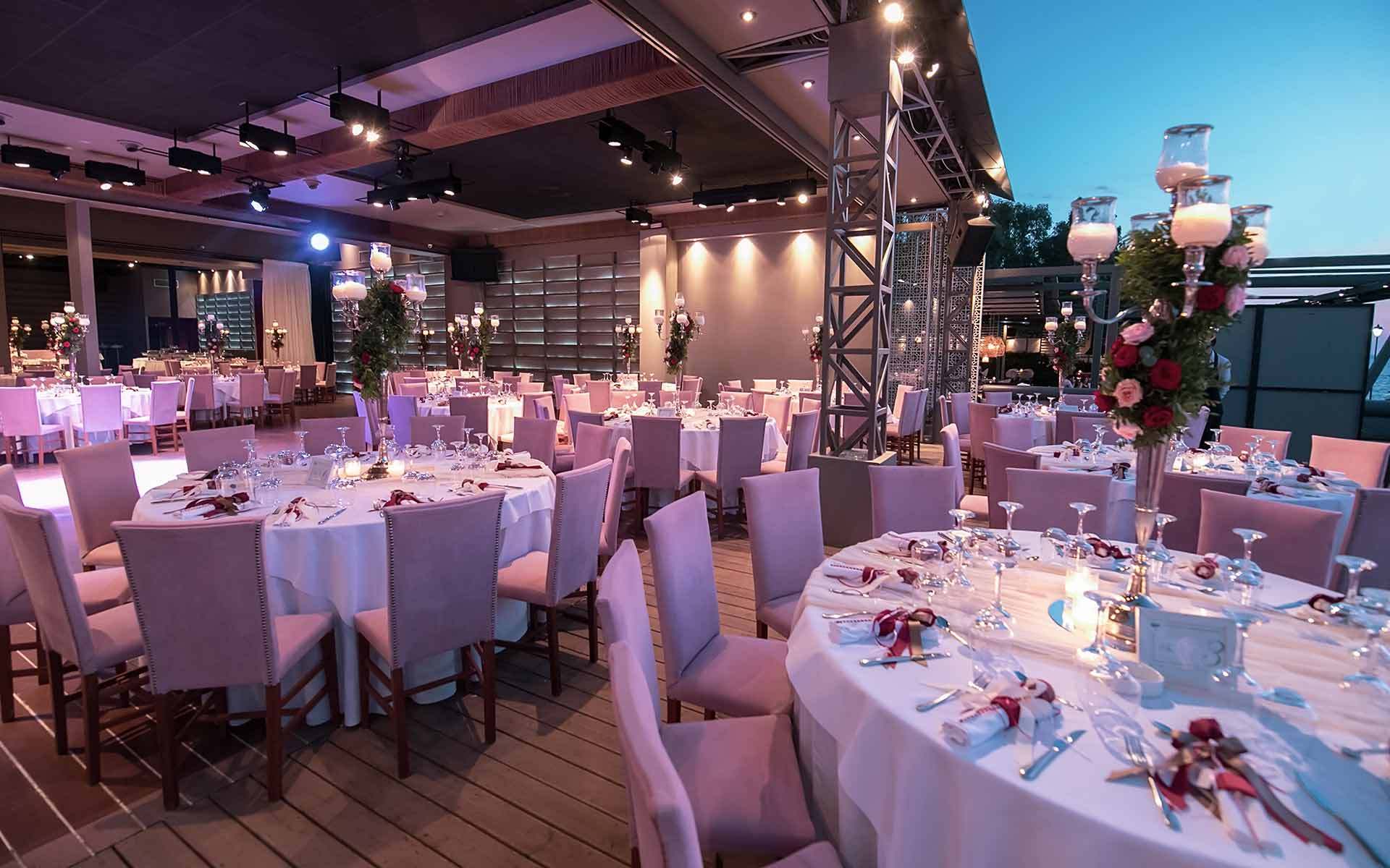 Wedding-decor-in-W-reception-venue-in-Rio-Patras-by-Diamond-Events