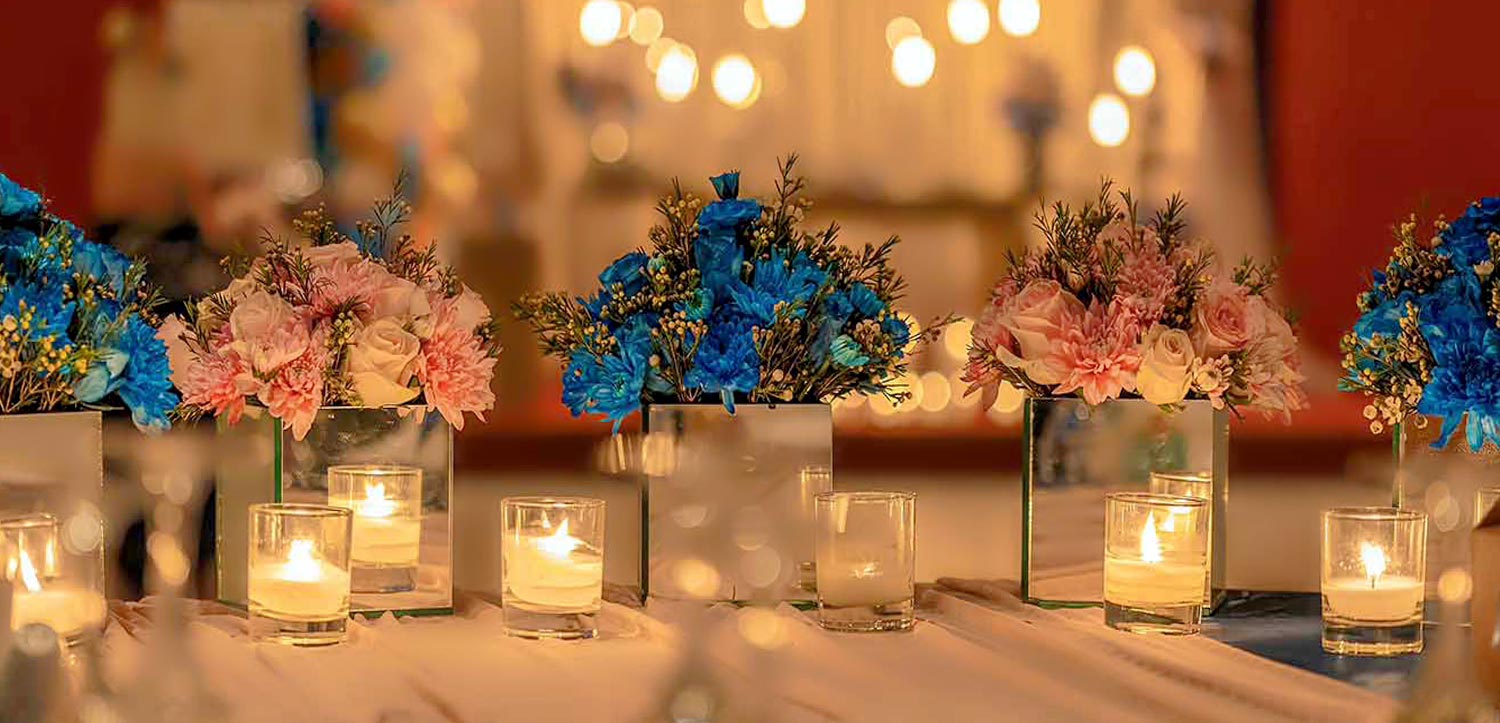 Timeless Elegance: Baptism in White & Gold 9 Elegant reception hall — Αριστοκρατική αίθουσα δεξίωσης σε λευκό και navy, στολισμένη με πολυτέλεια Rogdaki Events