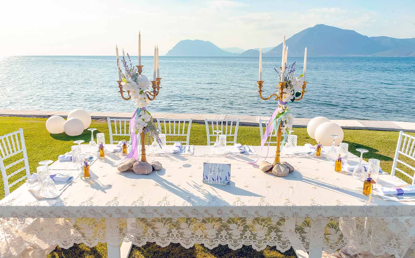 Wedding Head Table Setting Secrets | Rogdaki Events Trademark Wedding Planner Greece