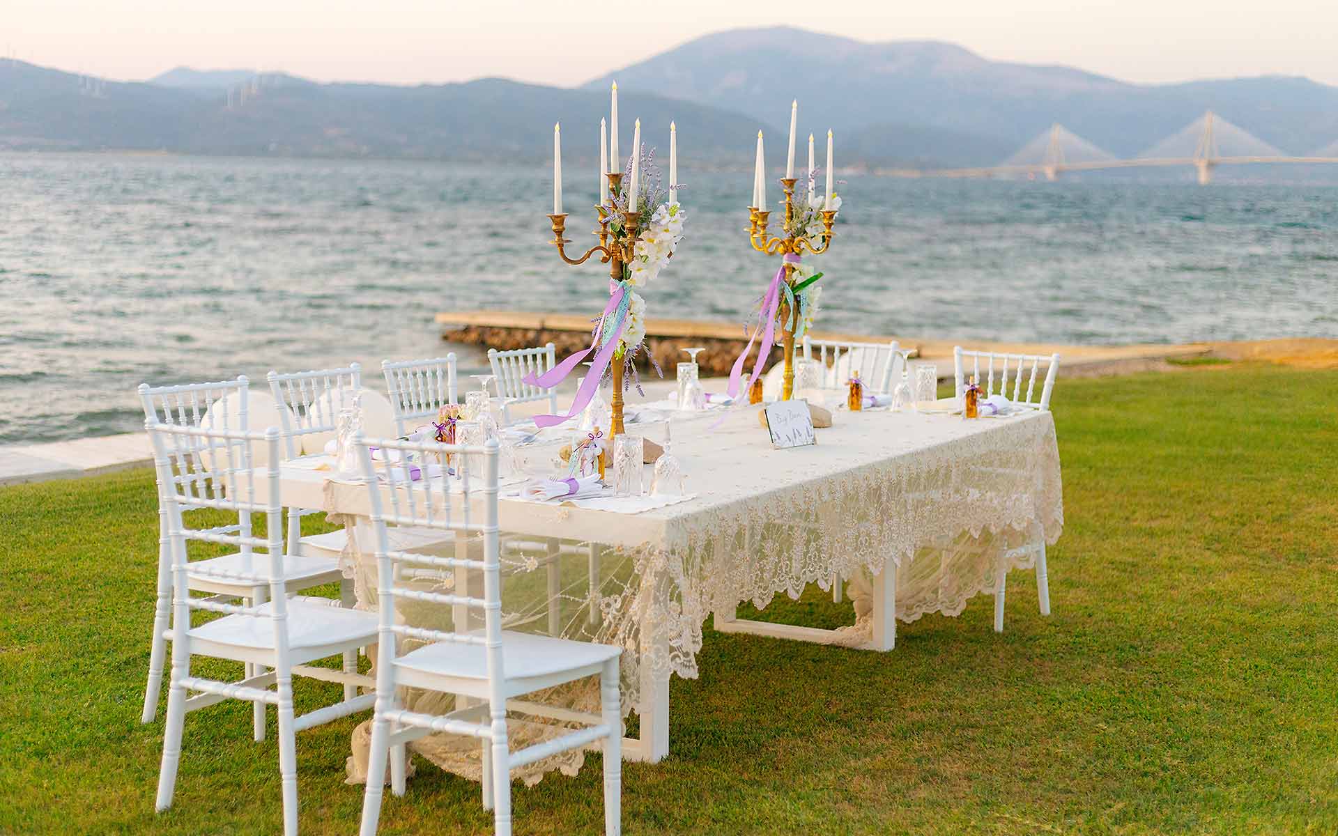 Beach wedding head table decoration