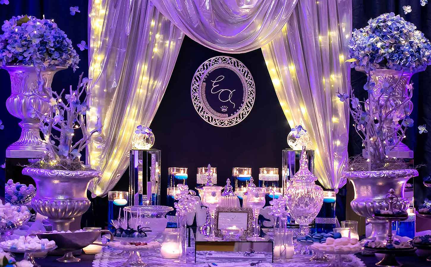 guest-book-table-in-blue-royal-table-diamond-events-luxury-event-planning-service