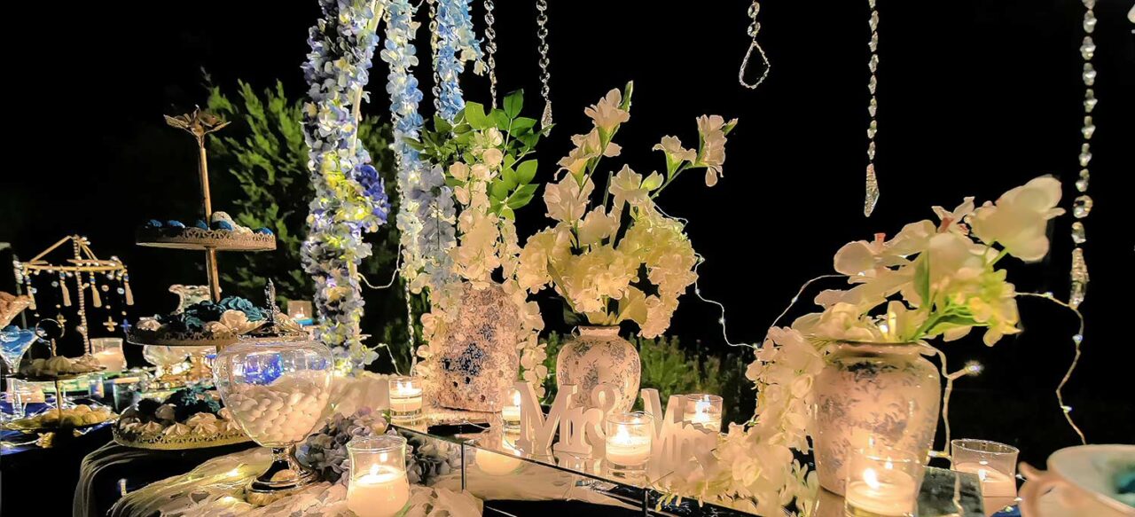 Gorgeous entrance guest table decoration by Mrs Anna Maria Rogdaki designer of Diamond Events 1