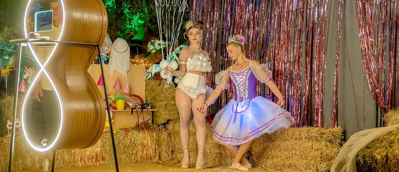 Μαγικό photobooth με φωτισμούς και performers, Βάπτιση σε Ιππικό Όμιλο, Rogdaki Events