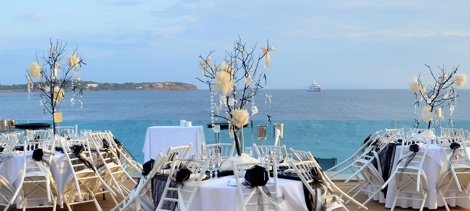 Ροκ Γάμος στην Αθηναϊκή Ριβιέρα Rogdaki Events Trademark