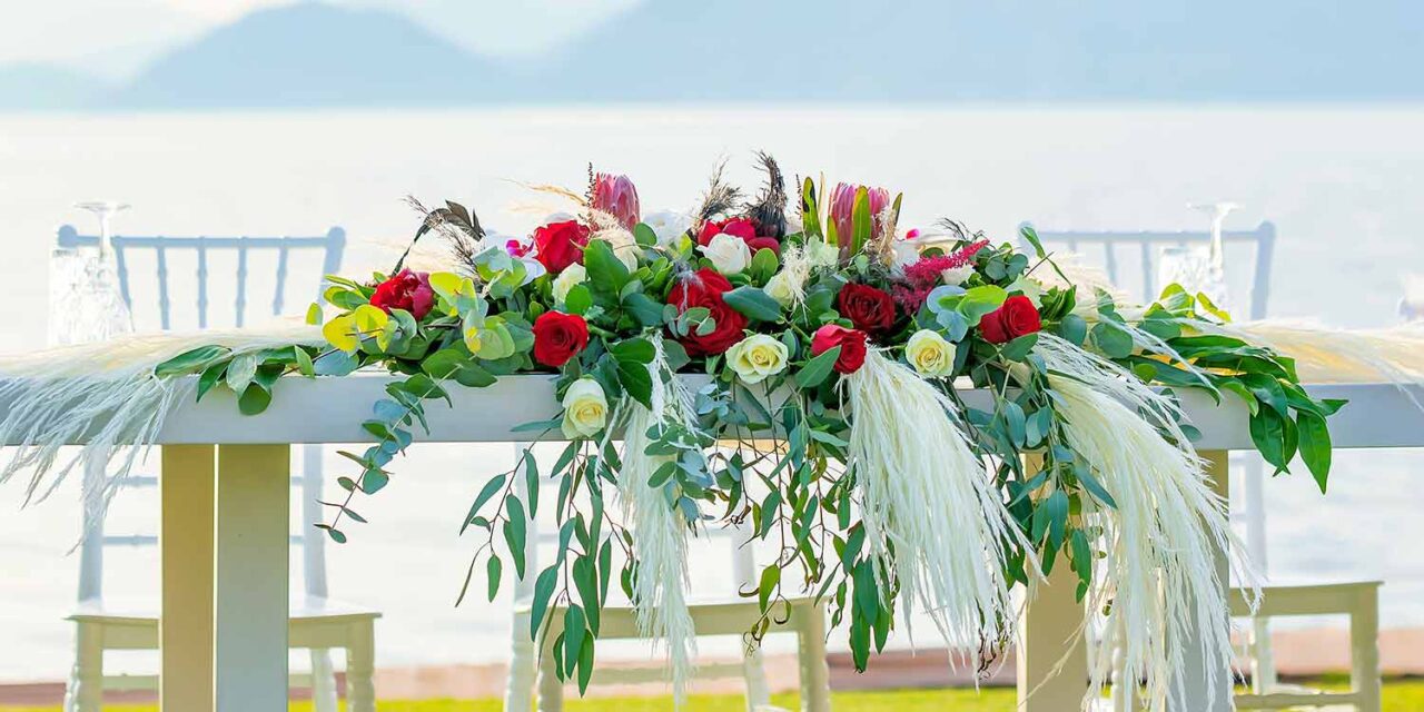 13 Great Gatsby Wedding bridal centerpiece by Rogdaki Events trademark
