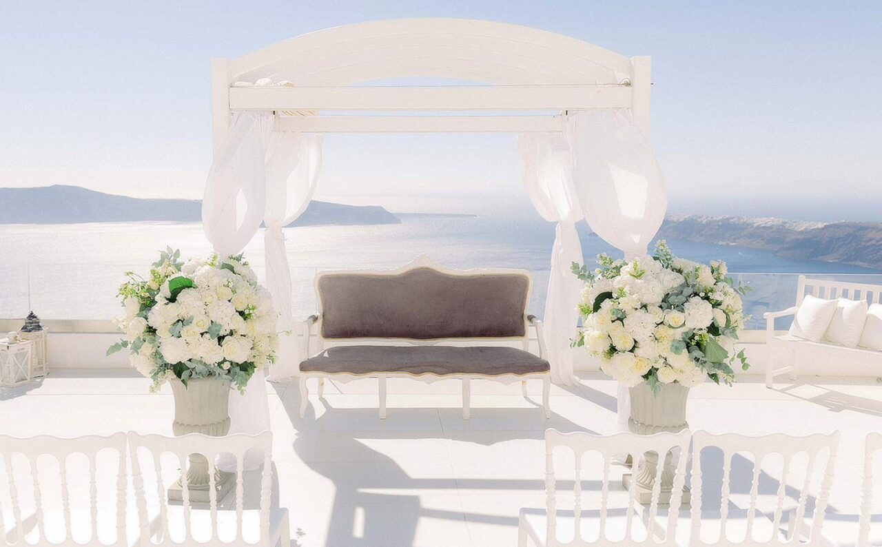 Wedding in Santorini for a Chinese couple by Rogdaki Events