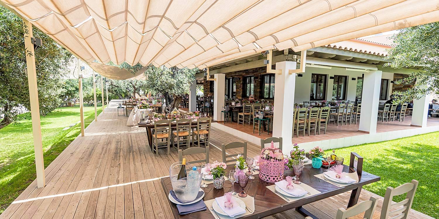 Αγγλική εξοχή | Θεματική Βάπτιση 16 Jane Austen Pride Prejudice inspired Baptism table installation at Elaia by Rogdaki Events