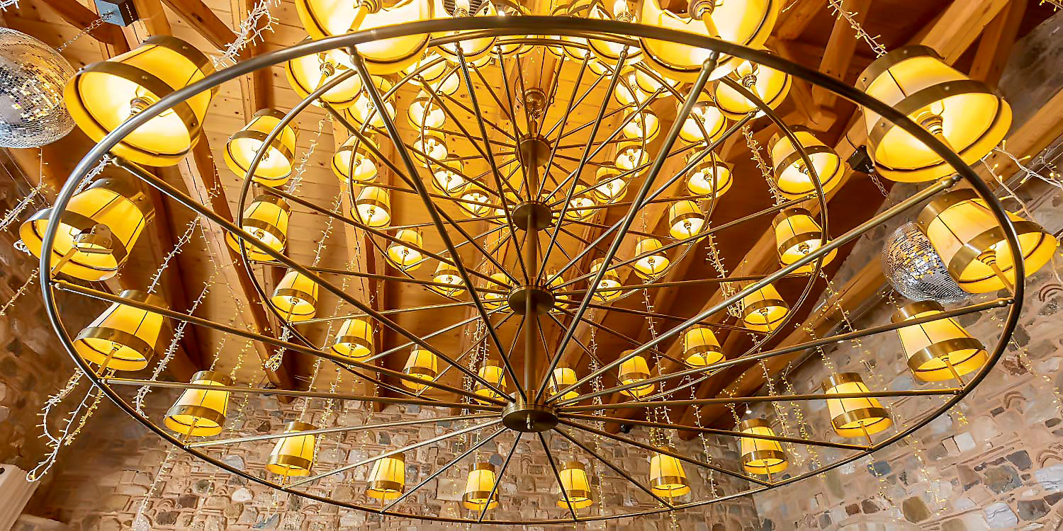 Μια Παραμυθένια Βάπτιση | Μπαλαρίνας & Καρυοθραύστη 15 A Magical Ballerina Rogdaki Events baptism at Pyrgos Petreza with a stone arched entrance 1