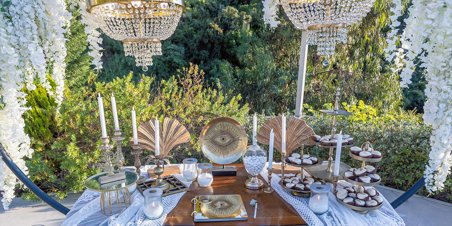 Ελληνικο-Γαλλικός Σικάτος Γάμος 18 Γλυκά και διακόσμηση στο τραπέζι ευχών από τη Rogdaki Events στο Ηδύλοφον