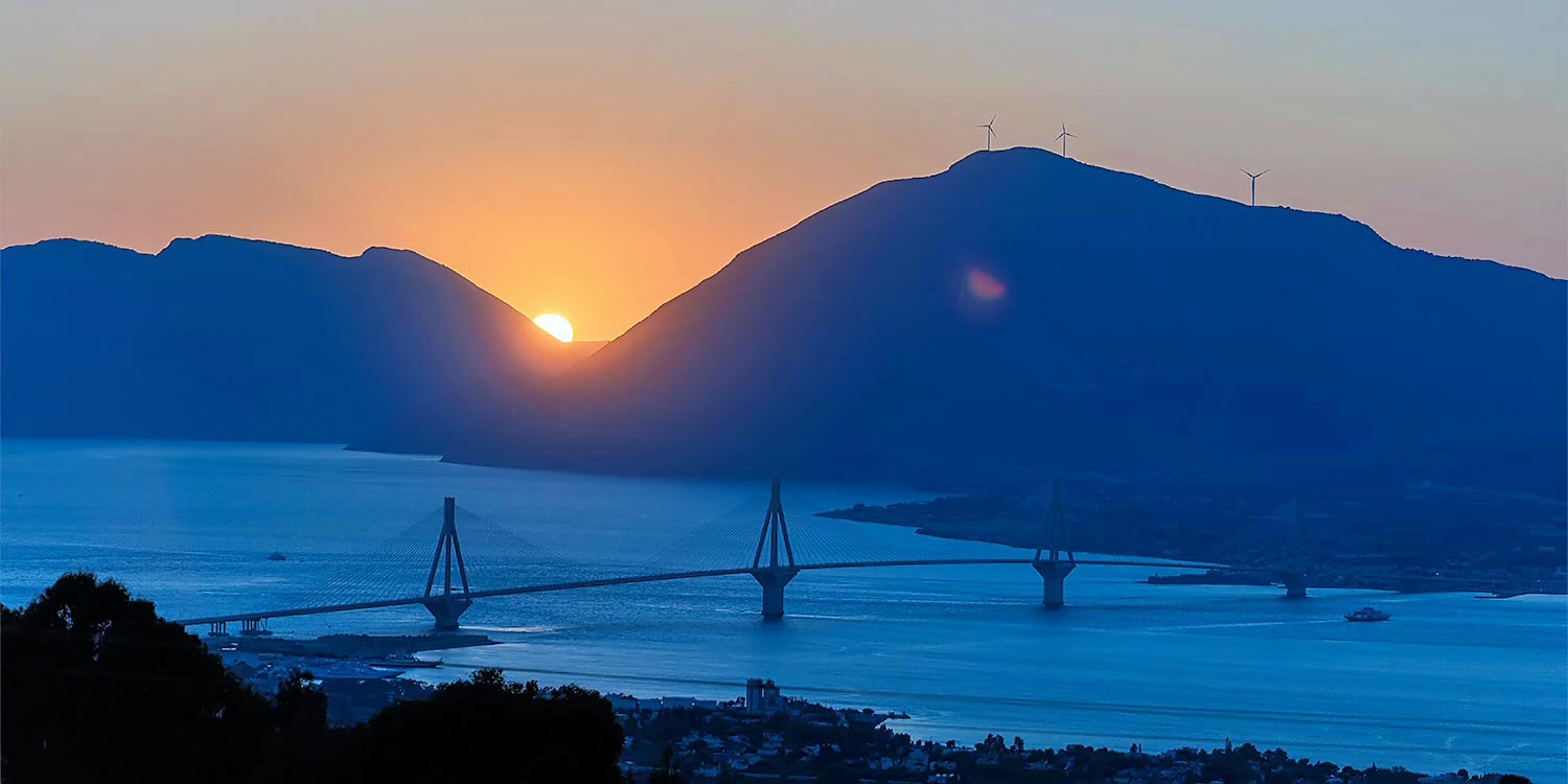 Ελληνικο-Γαλλικός Σικάτος Γάμος 25 Πανοραμική θέα του ηλιοβασιλέματος στον χώρο του Ηδύλοφον