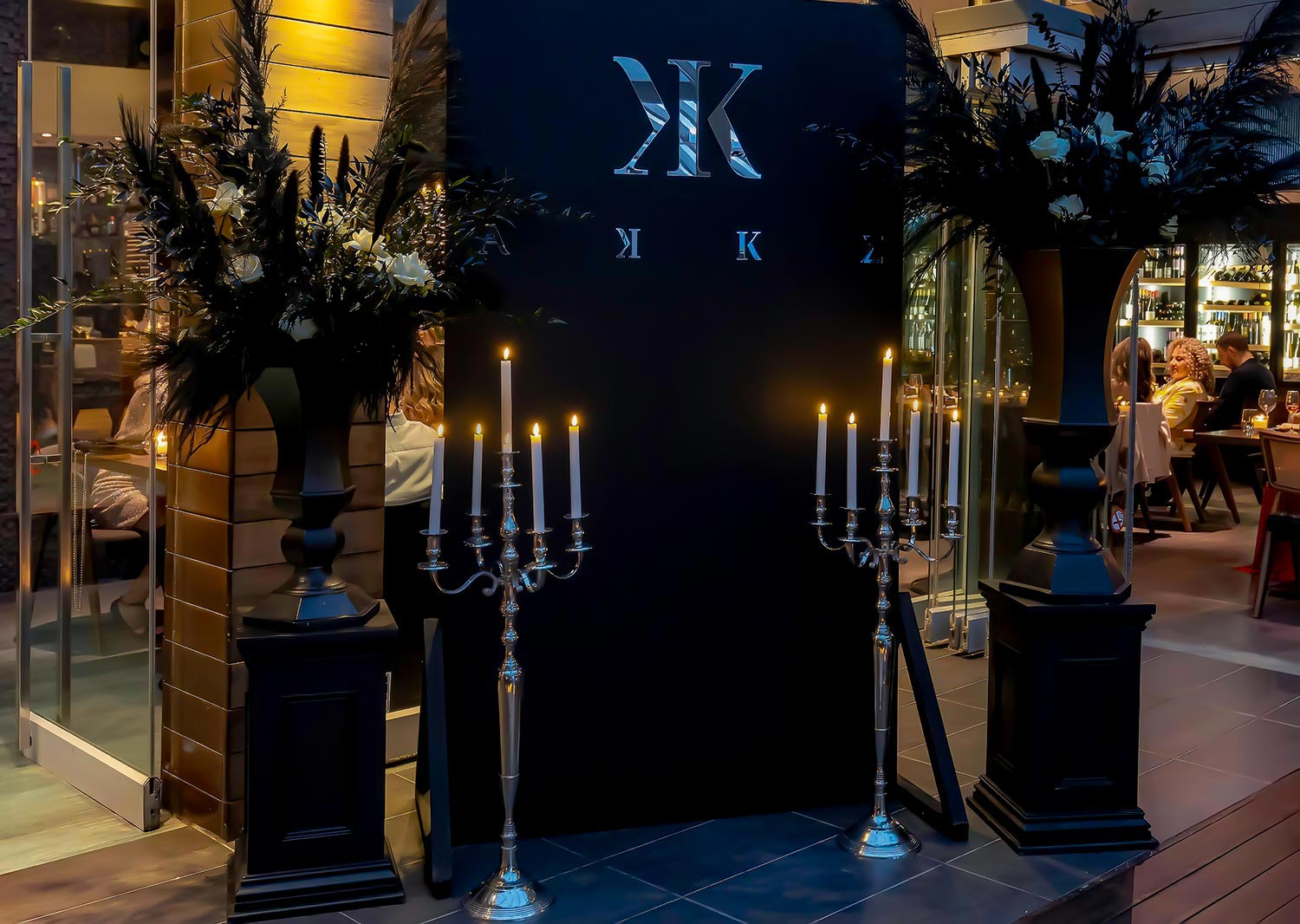 Ένας Γάμος με Υψηλή Αισθητική 36 Εντυπωσιακή είσοδος για έναν classy γάμο στο Distinto Rio,η Rogdaki Events υποδέχεται τους καλεσμένους με Black and White αισθητική