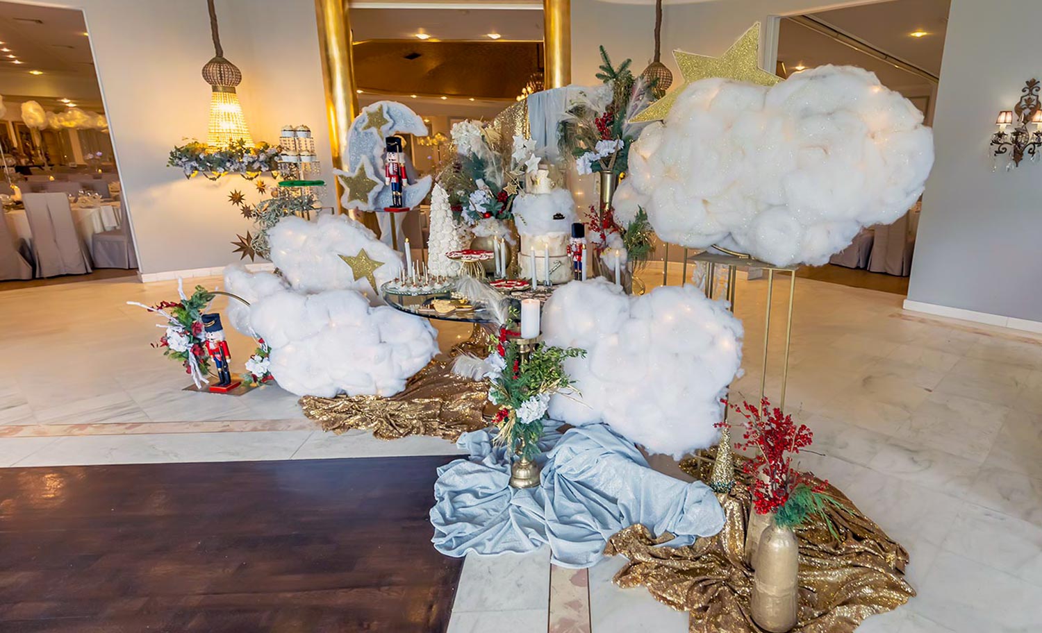 Χριστουγεννιάτικη Βάπτιση με Θέμα Σύννεφα & Αστέρια 31 Elegant χριστουγεννιάτικο setup στο Πυθάρι με σύννεφα, αστέρια και premium styling Rogdaki Events.