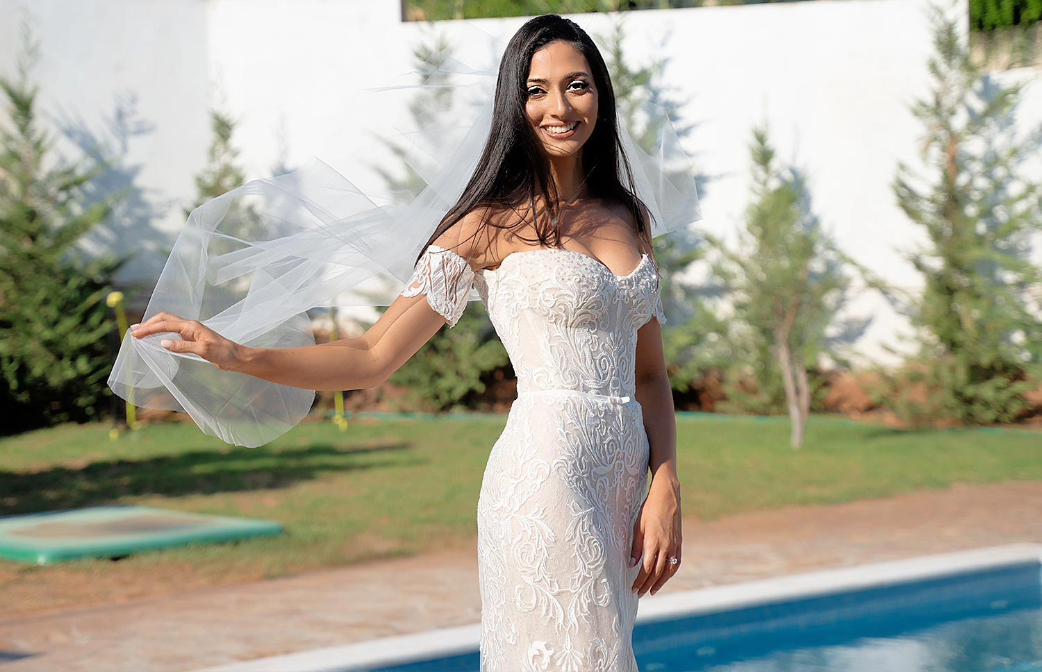 Minimal destination wedding στο Κτήμα 48 4 Η Daniela στον minimal wedding destination γάμο της, επιμελημένο από τη Rogdaki Events στο Ktima 48.