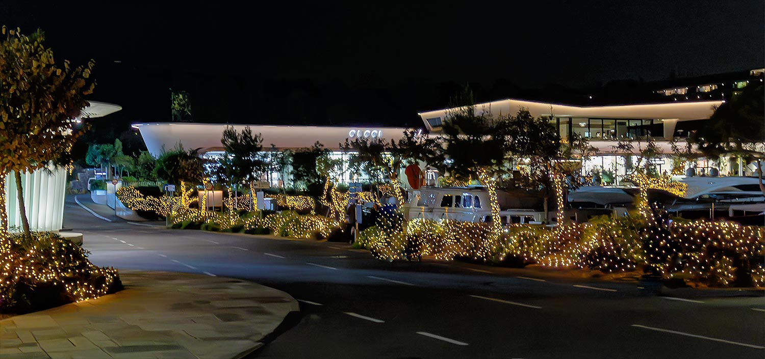 Moorings – Εταιρικό Χριστουγεννιάτικο Event /Astir Marina 28 Rogdaki Events Moorings astir marina night view vouliagmeni yacht club lights