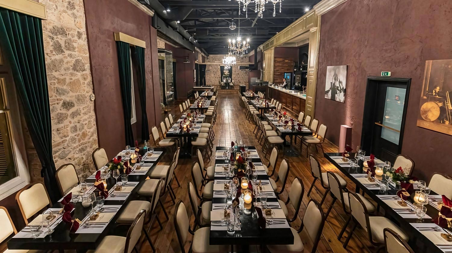 Ονομαστήρια Σεβασμιωτάτου Μητροπολίτου Πατρών 20 Η άψογη οργάνωση της αίθουσας από τη Rogdaki Events για τη δεξίωση των ονομαστηρίων του Μητροπολίτη Πατρών στο Royal Theater